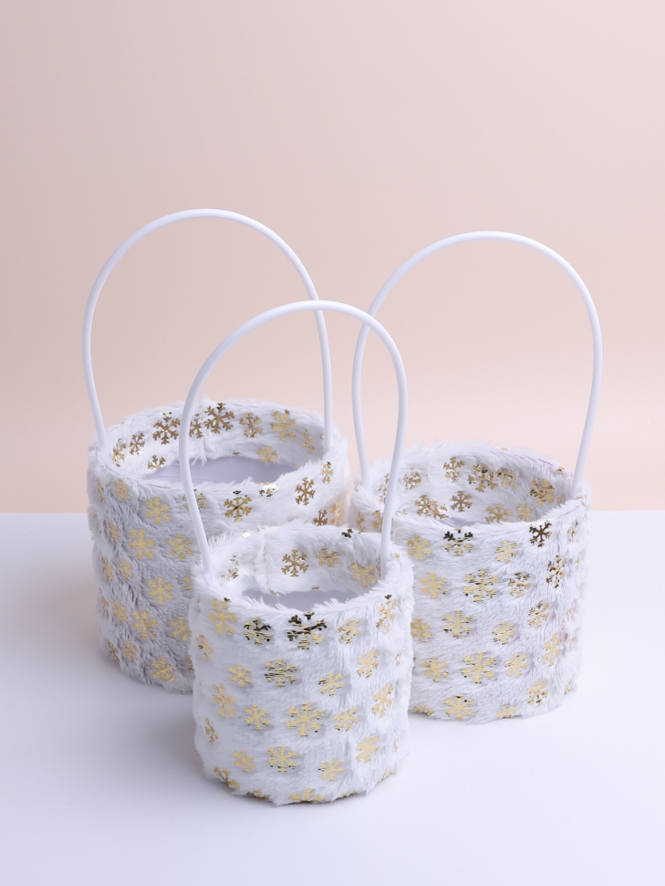 Коробка для цветов Цилиндр набор из 3шт. 16х14см Нежность золотые снежинки Коробка для цветов Цилиндр набор из 3шт. 16х14см Нежность золотые снежинки