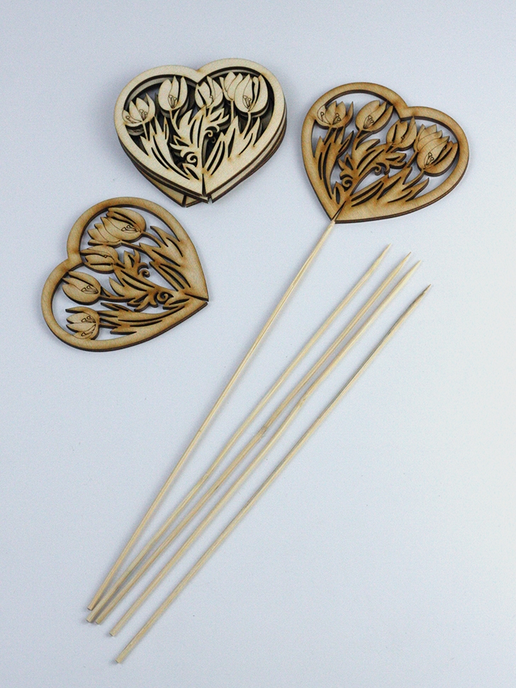 Вставка деревянная для цветов 5шт "Сердце с тюльпанами" натуральный Вставка деревянная для цветов 5шт "Сердце с тюльпанами" натуральный