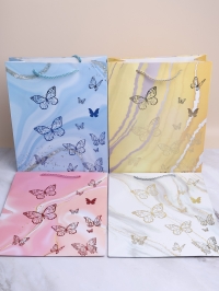 Сумочка подарочная 31х40x12см 530-156 бабочки микс