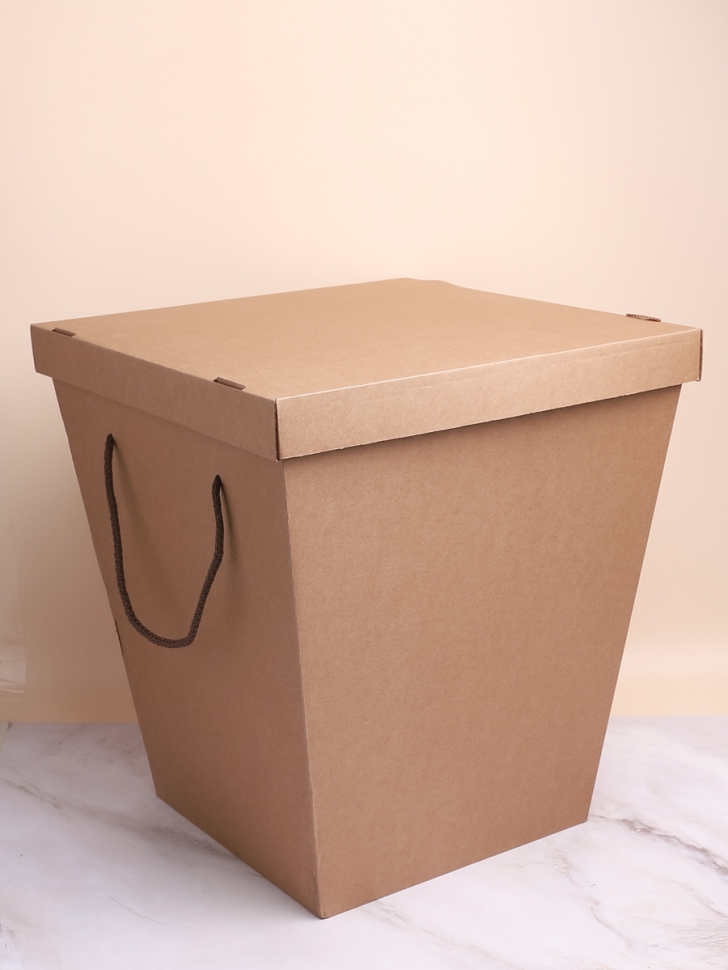 Упаковка для букетов и композиций h42x38х27см с крышкой Упаковка для букетов и композиций h42x38х27см с крышкой