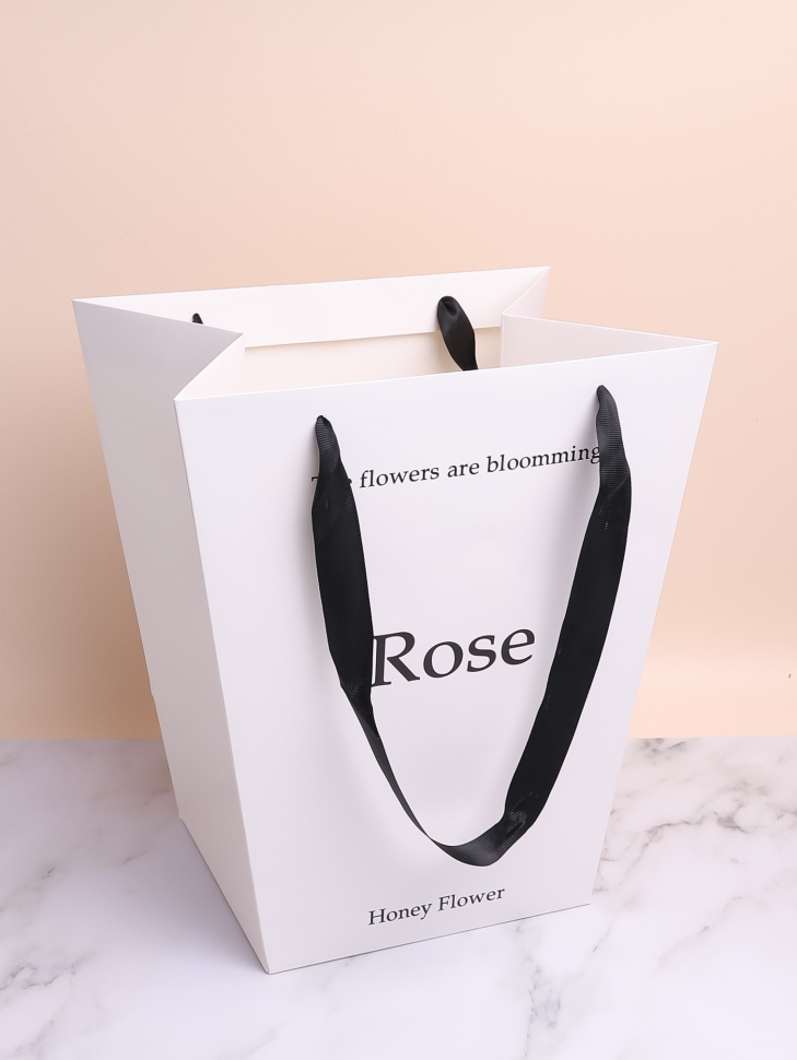 Плайм пакет для цветов трапеция H34х30х20см Rose белый Плайм пакет для цветов трапеция H34х30х20см Rose белый