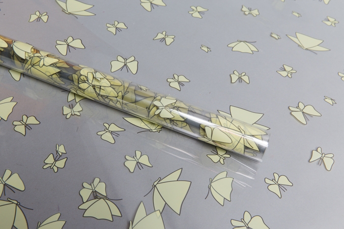 Пленка цветная 60см Мотыльки желтый нежный Пленка цветная 60см Мотыльки желтый нежный