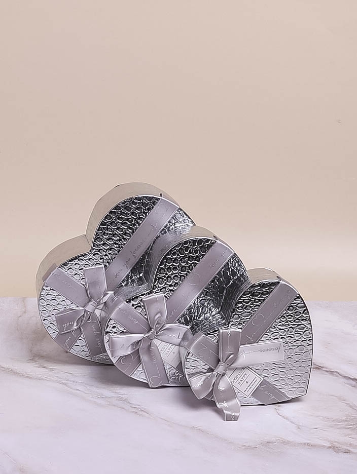 Коробка Сердце набор из 3шт 22х20х9см текстура кожи серебро Коробка Сердце набор из 3шт 22х20х9см текстура кожи серебро