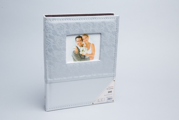 Фотоальбом 200 фото 10х15см P-012, серебро Фотоальбом 200 фото 10х15см P-012, серебро