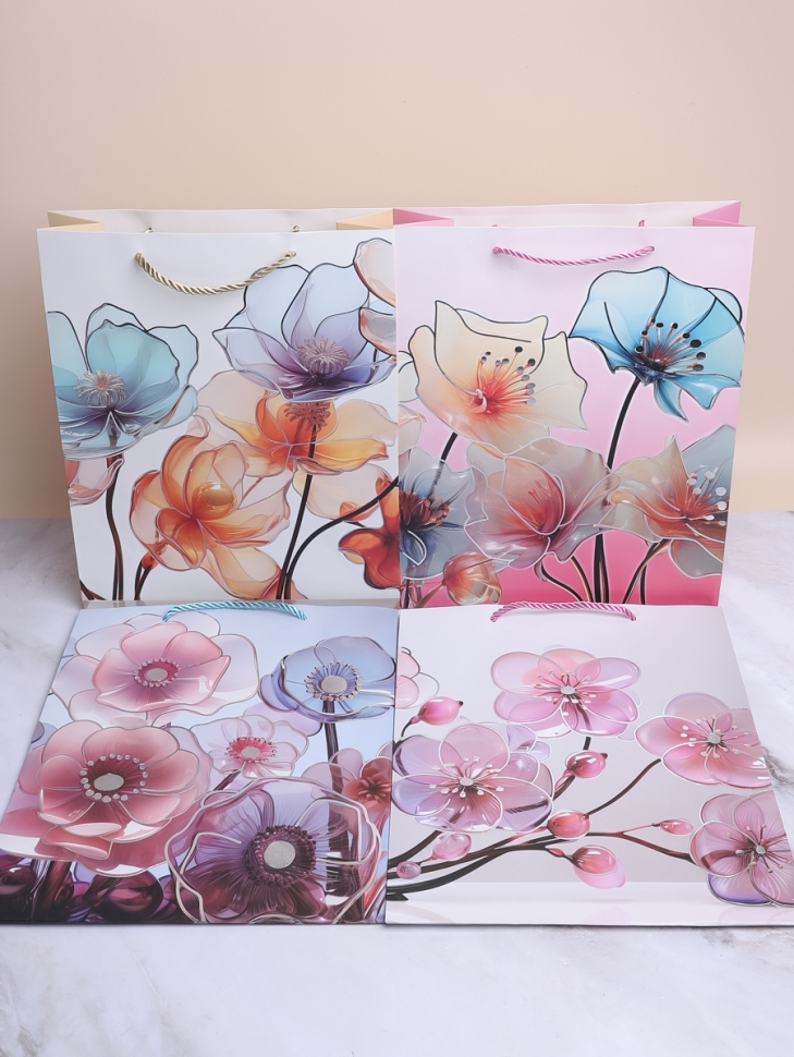 Сумочка подарочная 31х40x12см 530-120 цветы микс Сумочка подарочная 31х40x12см 530-120 цветы микс