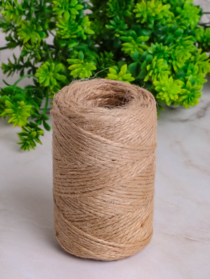 Шпагат натуральный джутовый 1250 текс 2-х ниточн. 1.5мм х 100м Шпагат натуральный джутовый 1250 текс 2-х ниточн. 1.5мм х 100м