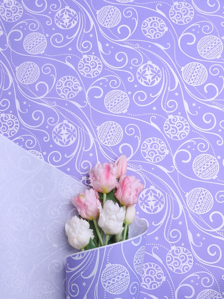 Бумага белая крафт 50г/м2, 70см x 10м, Новогодние шары, сиреневый классик