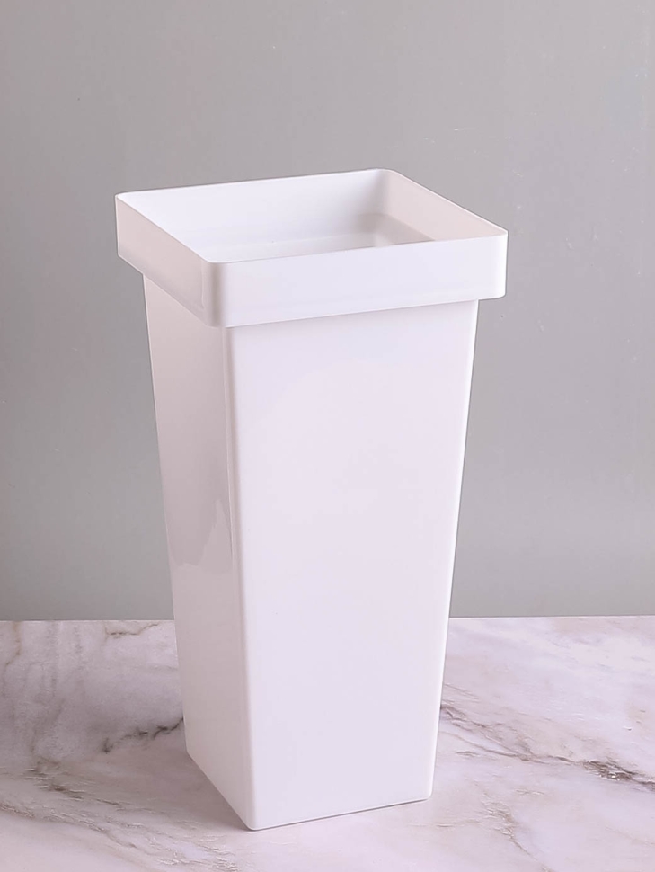 Ваза гладкая H34хD17,5/11,5см пластиковая 2003A белый Ваза гладкая H34хD17,5/11,5см пластиковая 2003A белый