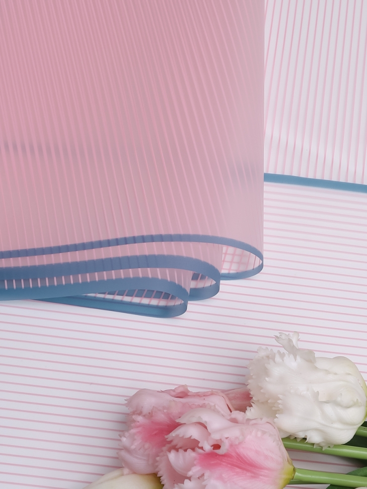 Пленка матовая 58смх58см 10 листов 50мкм Полоски розовый с серым кантом 