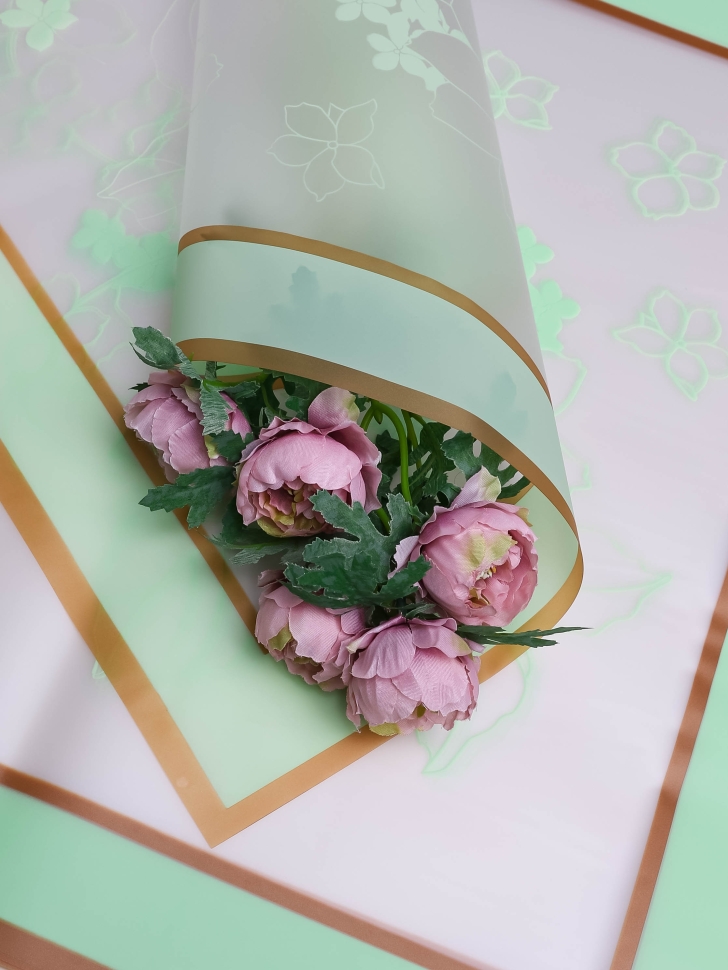 Пленка матовая 58смх58см 10 листов 55мкм РЦ двойной кант Цветы фисташковый Пленка матовая 58смх58см 10 листов 55мкм РЦ двойной кант Цветы фисташковый