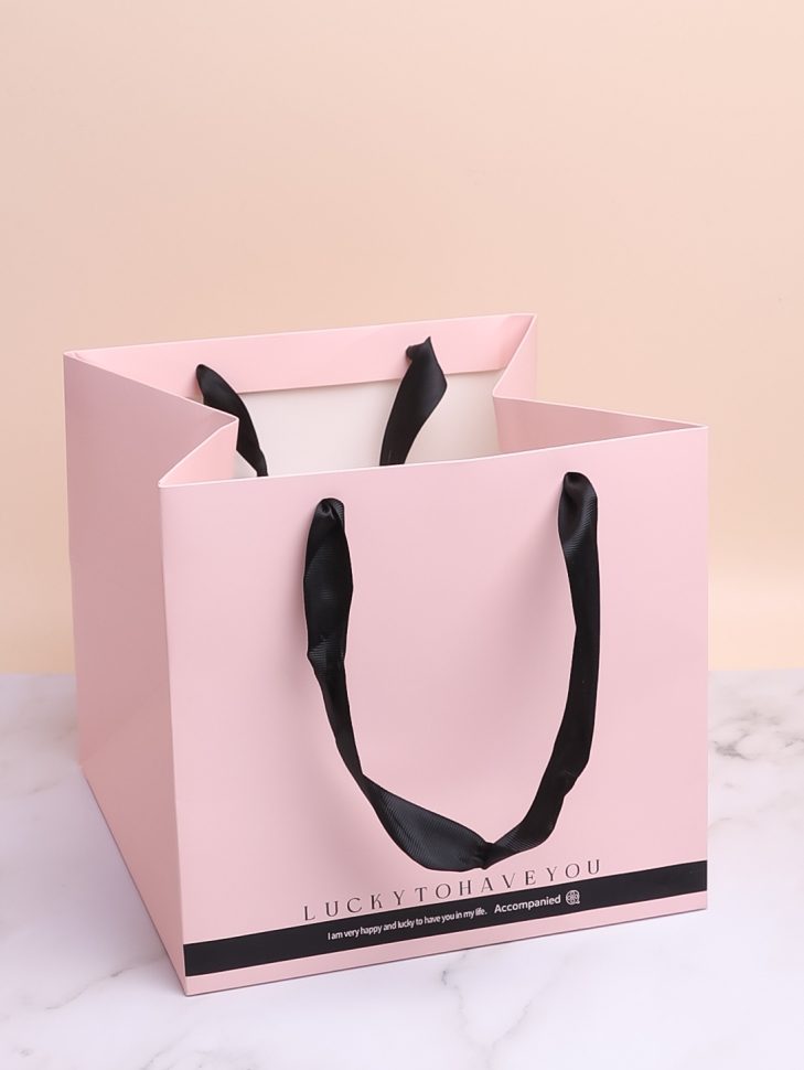 Сумочка подарочная 24х26х26см розовый Сумочка подарочная 24х26х26см розовый