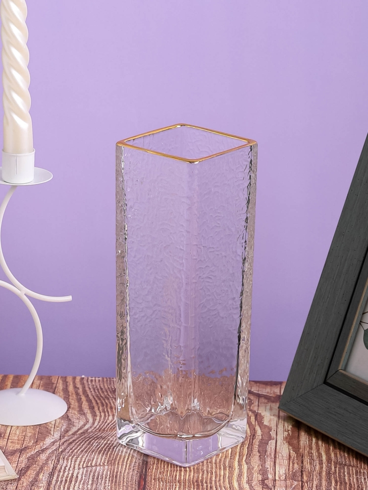 Ваза стекло Квадратная H24х7,5см К рельефная золотой край Ваза стекло Квадратная H24х7,5см К рельефная золотой край