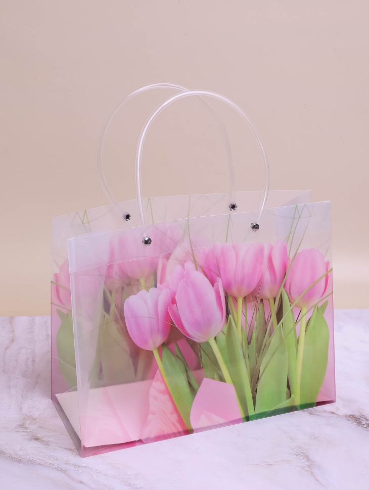Сумочка пластик для цветов 27х21х11см прозрачный 753 тюльпаны розовые