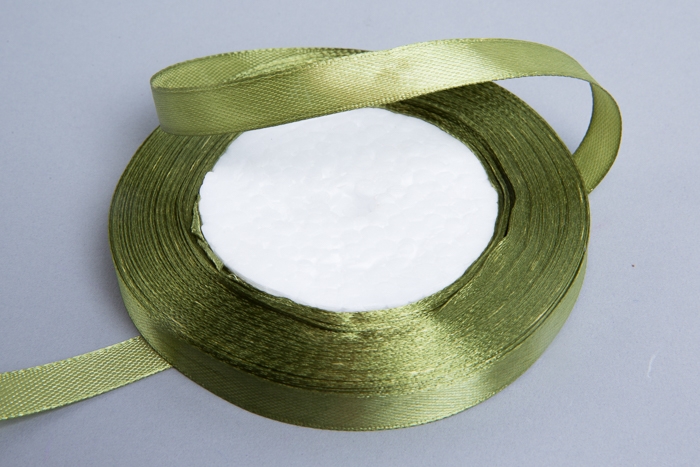Лента атласная 10мм х 25ярд JD оливковый Лента атласная 10мм х 25ярд JD оливковый