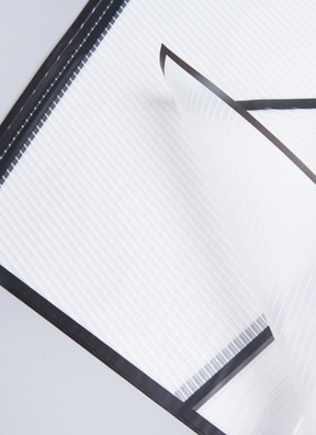 Пленка матовая 58смх58см 10 листов 50мкм РЦ Полоски белый с черным кантом Пленка матовая 58смх58см 10 листов 50мкм РЦ Полоски белый с черным кантом