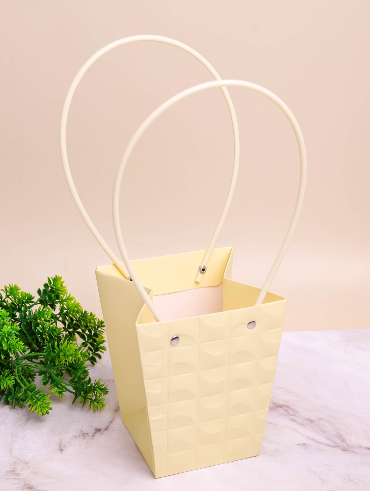 Сумочка для цветов трапеция 13х9,5х15,5см 3D слоновая кость Сумочка для цветов трапеция 13х9,5х15,5см 3D слоновая кость