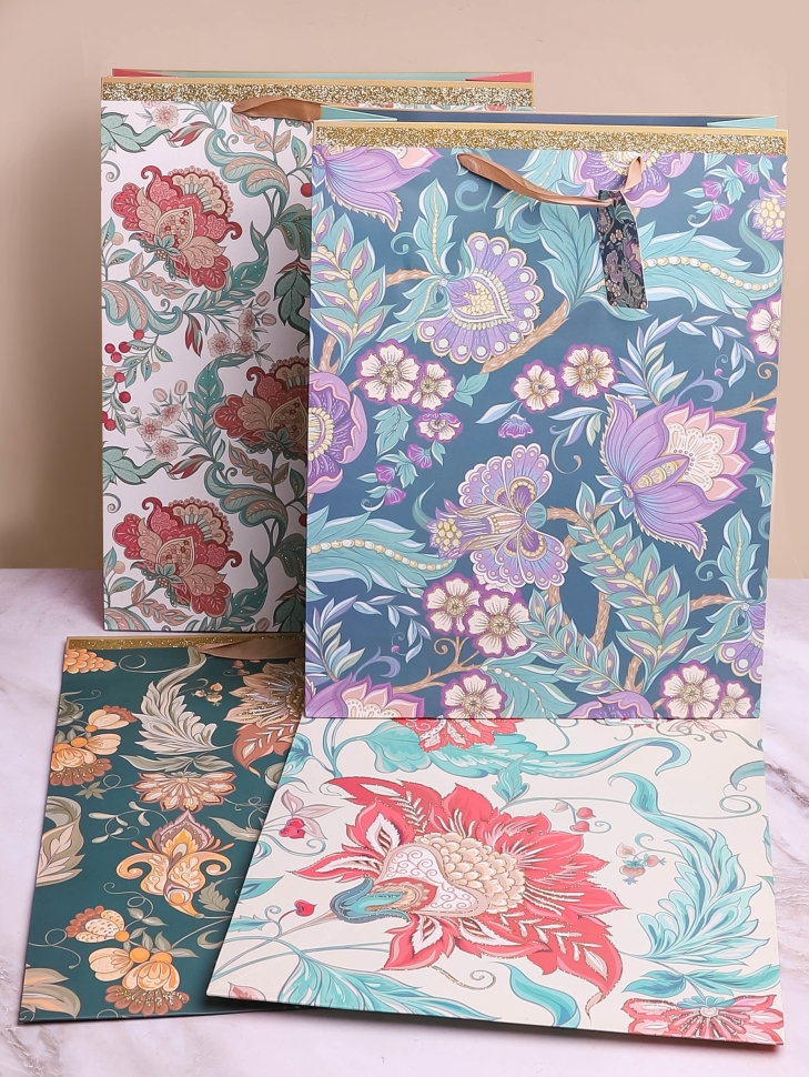 Сумочка подарочная 32х42x11,5см цветочный орнамент микс Сумочка подарочная 32х42x11,5см цветочный орнамент микс