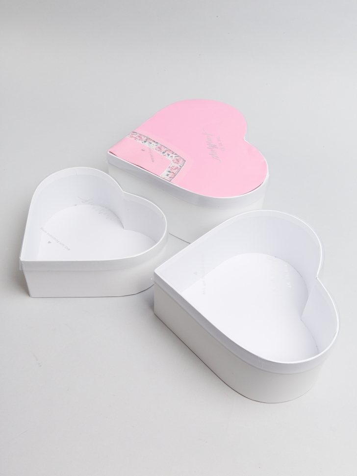 Коробка Сердце набор из 3шт 28x25,2x11см с прозрачной крышкой, белая Коробка Сердце набор из 3шт 28x25,2x11см с прозрачной крышкой, белая