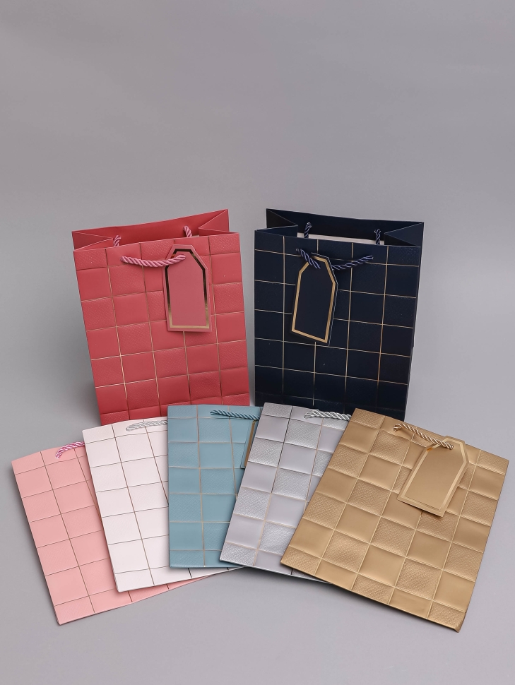 Сумочка подарочная 18х23x10см 5-234 микс Сумочка подарочная 18х23x10см 5-234 микс