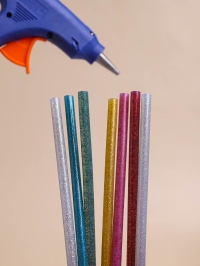 Стержень клеевой для пистолета d 7мм, цветной,  7шт.