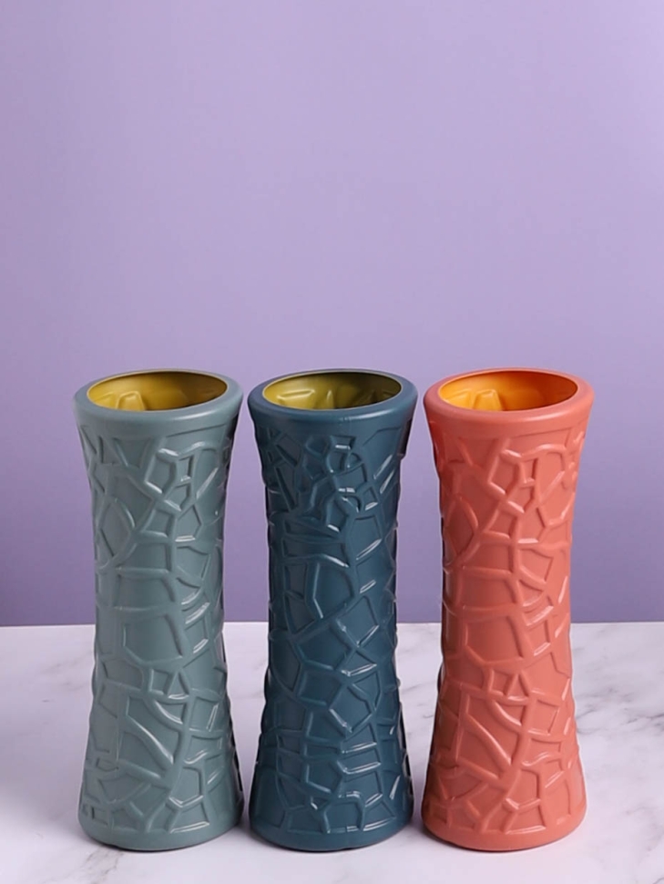 Ваза пластиковая H22 х D8х8см AS3531 микс Ваза пластиковая H22 х D8х8см AS3531 микс