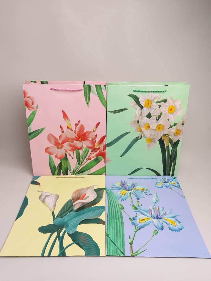 Сумочка подарочная 26х32x10см 530-101 цветы микс Сумочка подарочная 26х32x10см 530-101 цветы микс