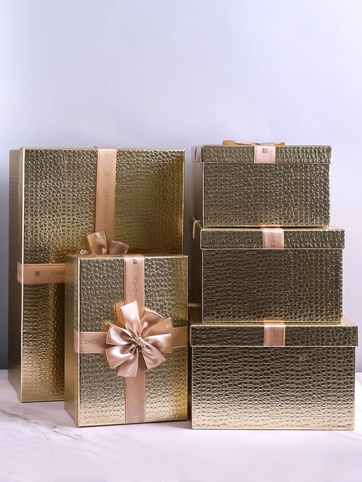 Коробка прямоугольник набор из  5шт 53х35х22см текстура кожи с бантом золото