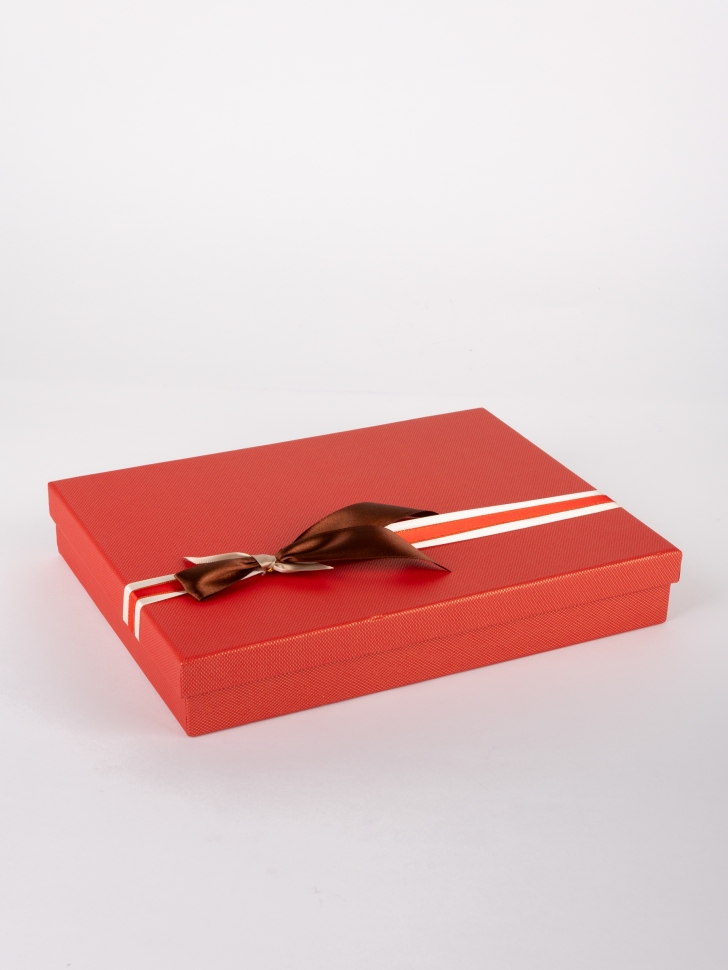 Коробка прямоугольник 31х23х5см красный