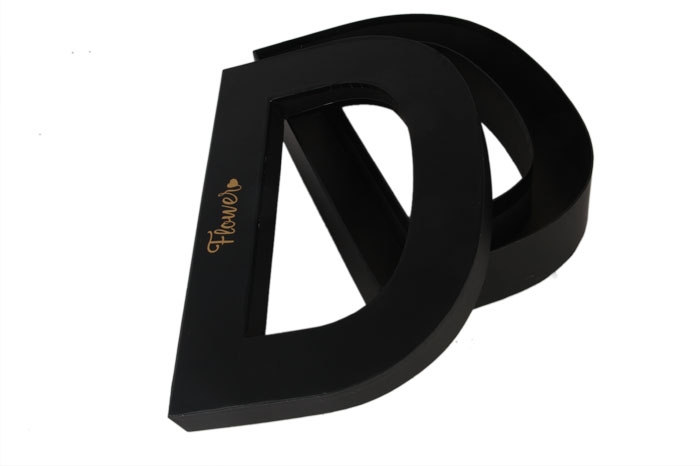 Коробка для цветов 33.8x23.2x6см Буква D черная