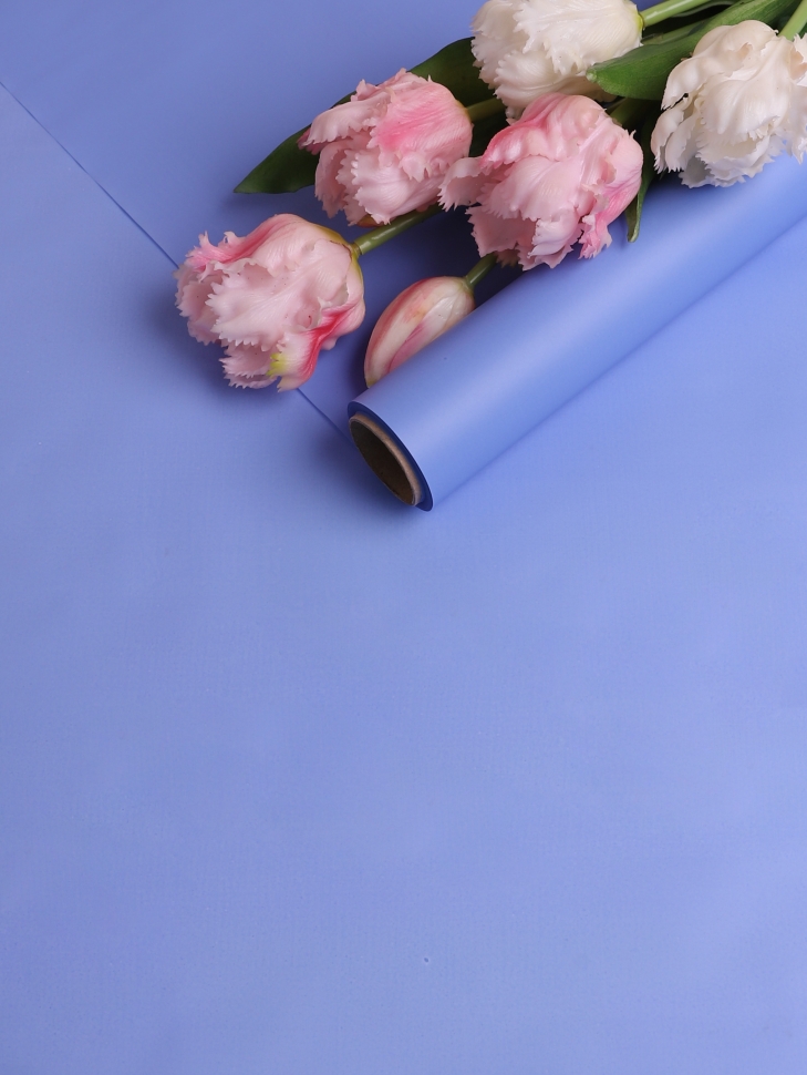 Пленка матовая 60см х 10м на втулке лаванда Пленка матовая 60см х 10м на втулке лаванда