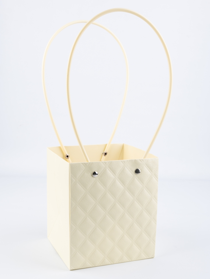 Сумочка для цветов 13х15х12,5см 3D М12 кремовый Сумочка для цветов 13х15х12,5см 3D М12 кремовый