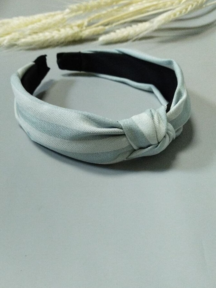 Ободок О-085 16х12,5х3см голубой в полоску Ободок О-085 16х12,5х3см голубой в полоску