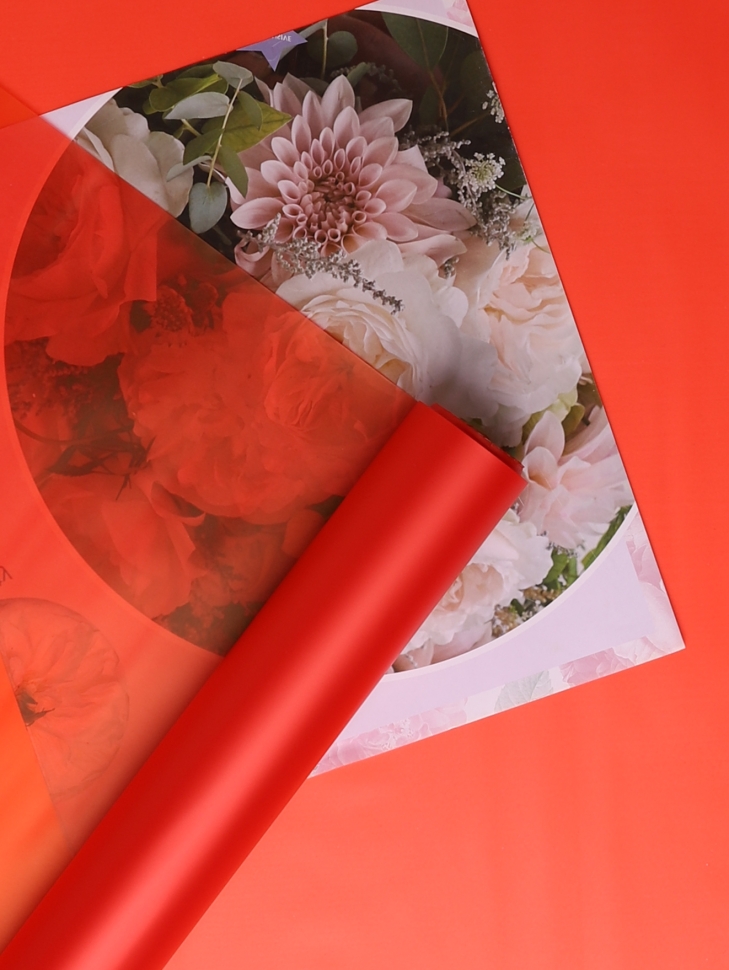 Пленка матовая 60см х 10м  на втулке красный