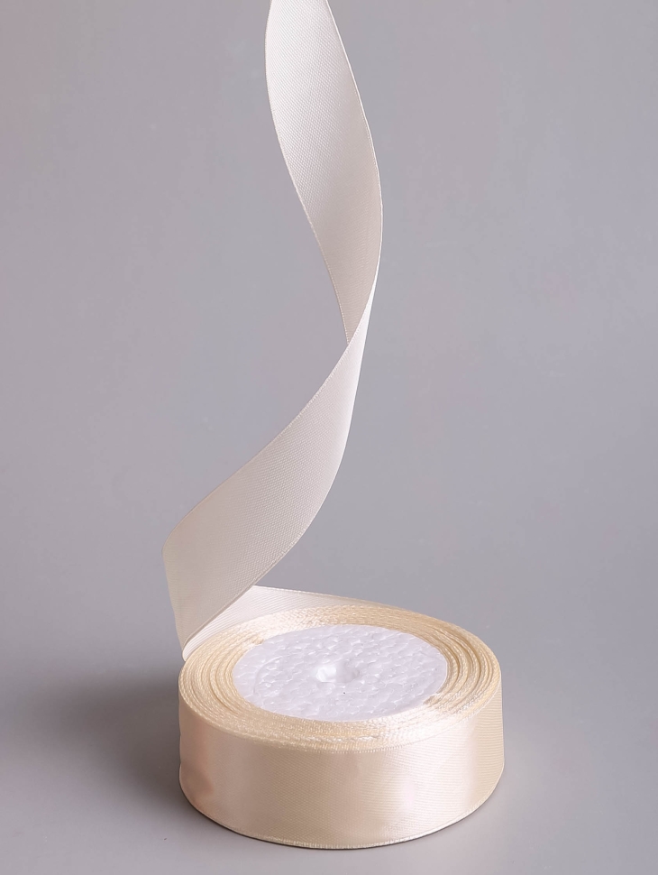 Лента атласная 25мм х 25 ярд JD слоновая кость Лента атласная 25мм х 25 ярд JD слоновая кость