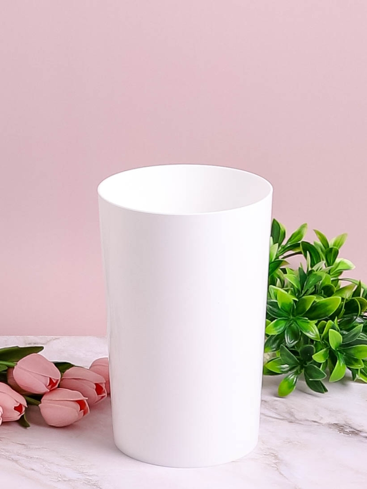 Ваза пластик гладкая H23см D15 конус Инфинити белый Ваза пластик гладкая H23см D15 конус Инфинити белый