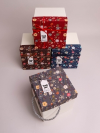 Коробка квадрат 13х13х13см Цветочная поляна микс