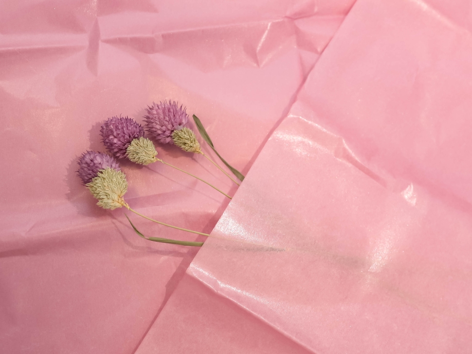 Бумага тишью жемчужная 50х66см,10 лист сиреневый Бумага тишью жемчужная 50х66см,10 лист сиреневый