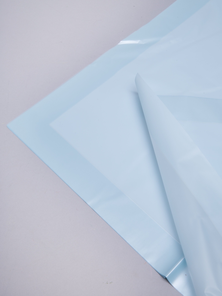 Пленка матовая 58смх58см 10 листов 50мкм кант 13 небесный