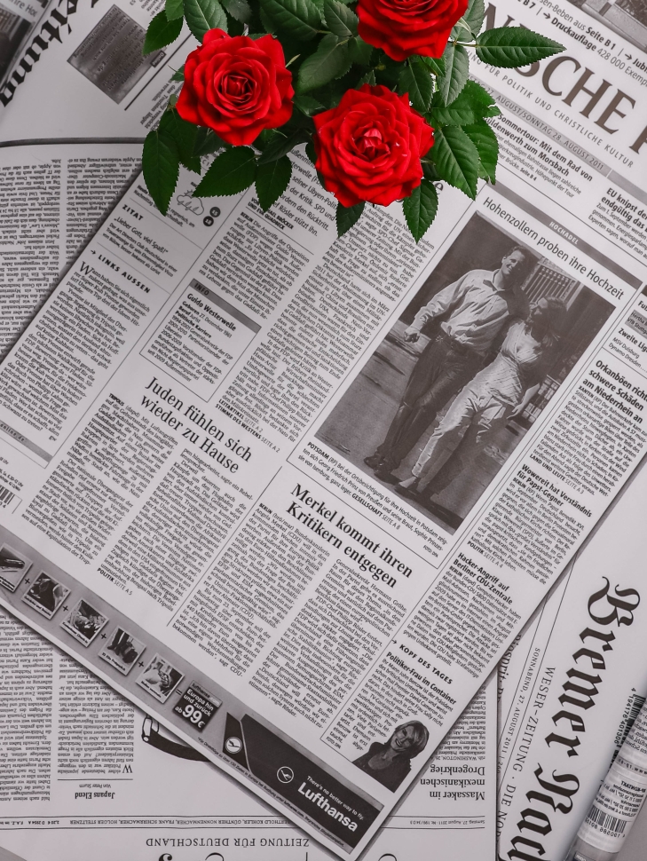 Пленка цветная Газета 70см бело-черный Пленка цветная Газета 70см бело-черный