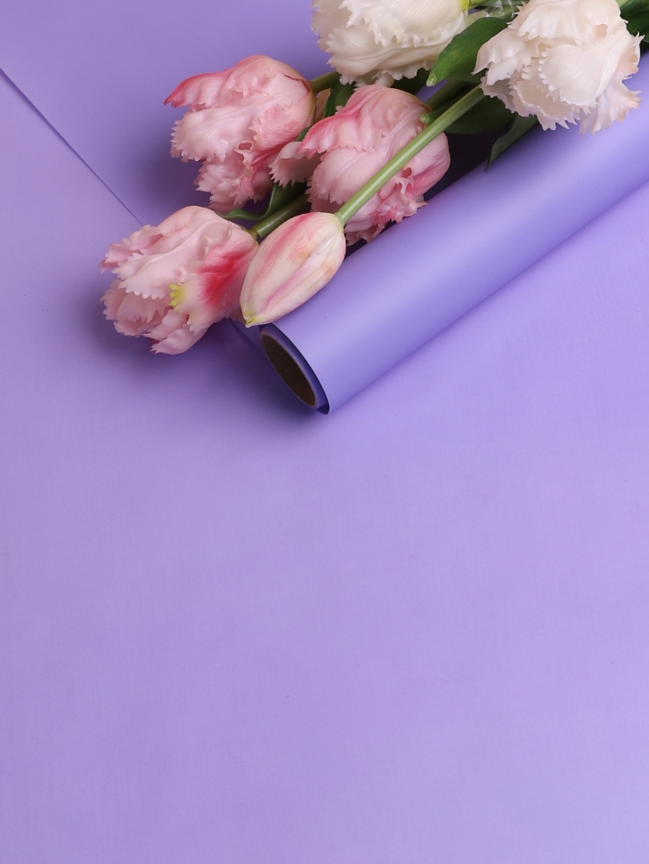 Пленка матовая 60см х 10м на втулке сиреневый классик Пленка матовая 60см х 10м на втулке сиреневый классик