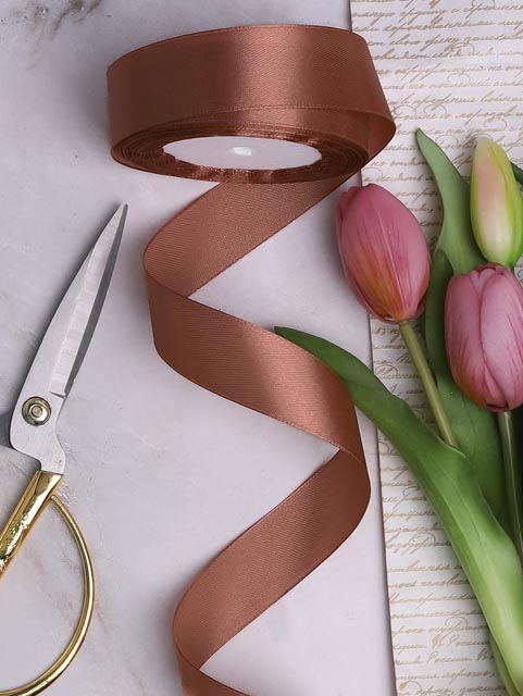 Лента атласная 25мм х 25 ярд JD коричневый светлый Лента атласная 25мм х 25 ярд JD коричневый светлый