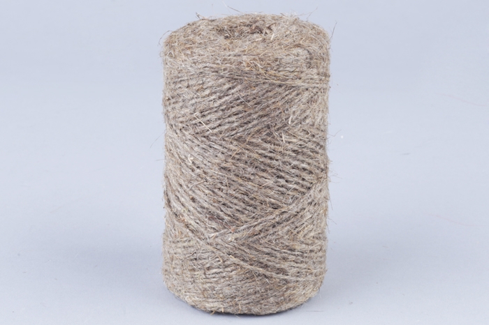 Шпагат натуральный льняной 1250 текс 2-х ниточн. 1.2мм х 100м Шпагат натуральный льняной 1250 текс 2-х ниточн. 1.2мм х 100м