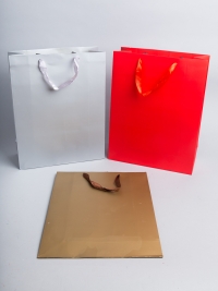 Сумочка ламинированная (31х40х12см) К GYH913-15 микс