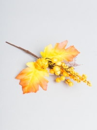 ИЦ  Бутоньерка с ягодами 25см GYH220610-14