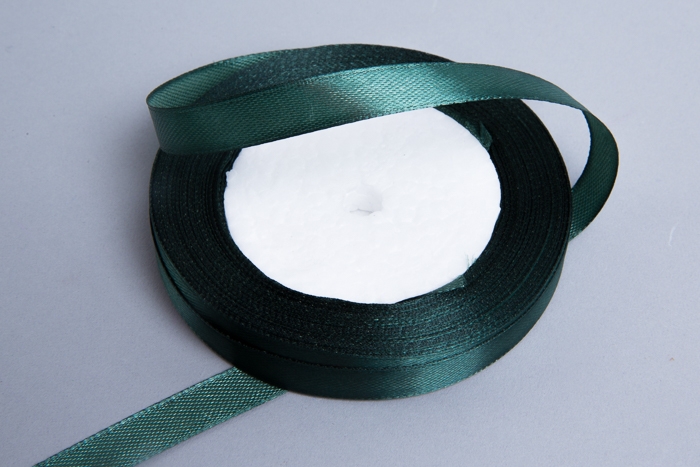 Лента атласная 10мм х 25ярд JD зеленый темный Лента атласная 10мм х 25ярд JD зеленый темный