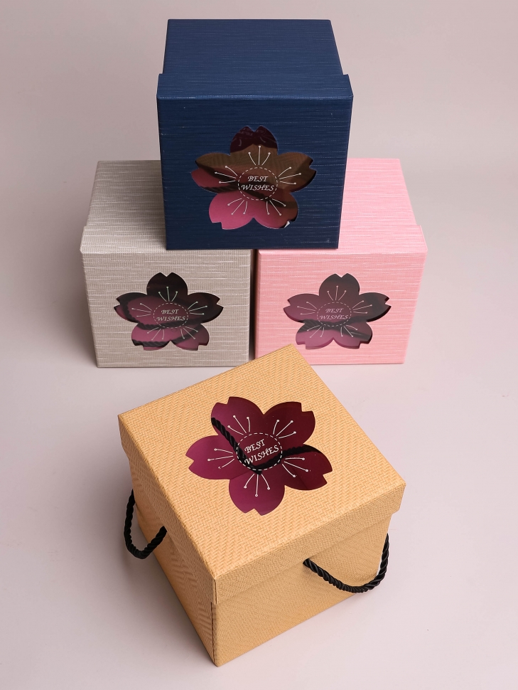 Коробка квадрат 13х13х13см с прозрачной крышкой Цветок микс Коробка квадрат 13х13х13см с прозрачной крышкой Цветок микс