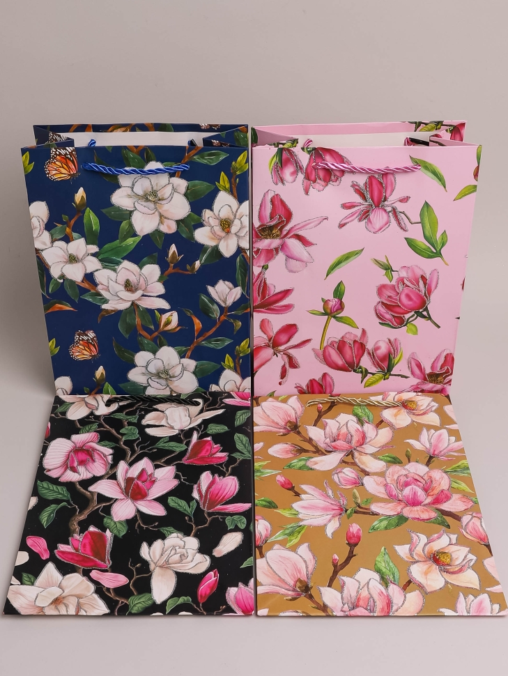 Сумочка подарочная 18х24x8,5см 530-139 цветы микс Сумочка подарочная 18х24x8,5см 530-139 цветы микс